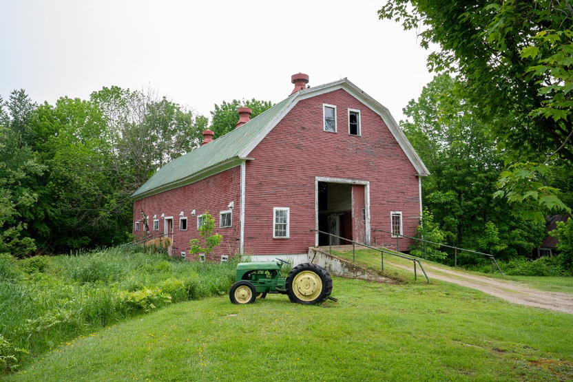 Antique Farmhouse in Maine for Sale with B&B Potential! is a Bed and Breakfast For Sale in