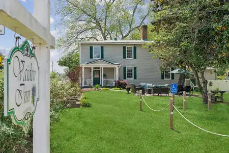 Vaiden Inn inn for sale
