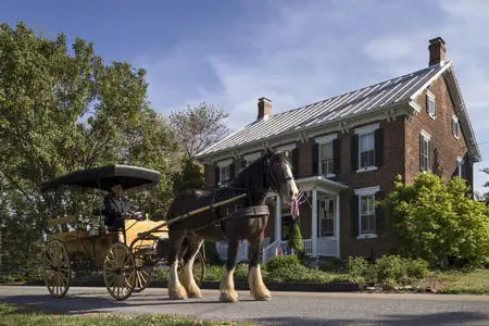 Pheasant Field Bed and Breakfast inn for sale