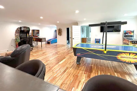 Guest Quarters Game Room