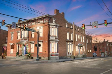 Swope Manor B&B inn for sale