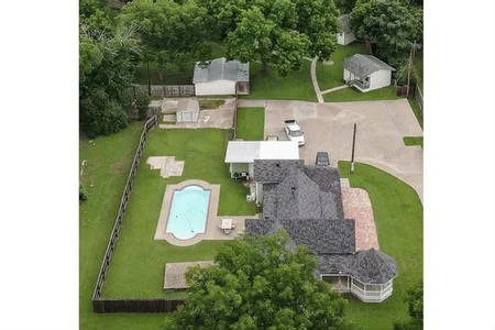 Travis Street Cottages inn for sale