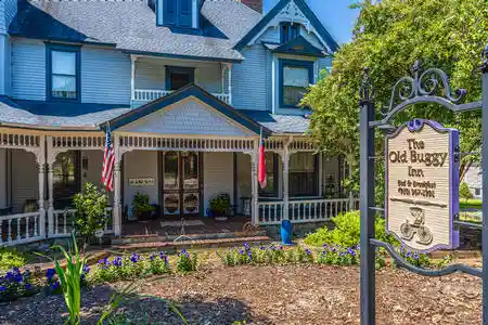 The Old Buggy Inn inn for sale