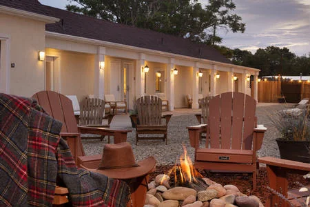 River Rock Inn inn for sale