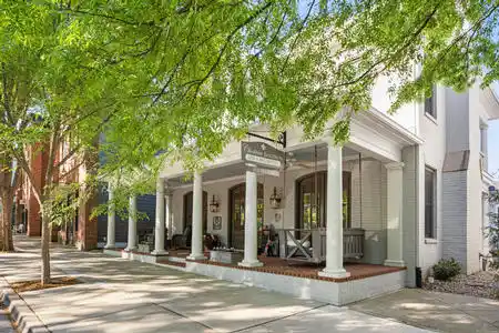 Chateau Bourbon B&B - Highly Profitable Louisville, KY Inn inn for sale