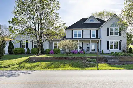 Hill House Bed & Breakfast inn for sale