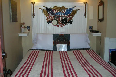 Americana Guest Room