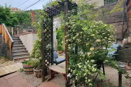 Backyard Sitting Area 