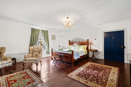 there are 5 guestrooms, each with an ensuite bath