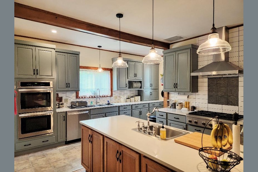 Guilford Inn is a Bed and Breakfast For Sale in Guilford, Maine