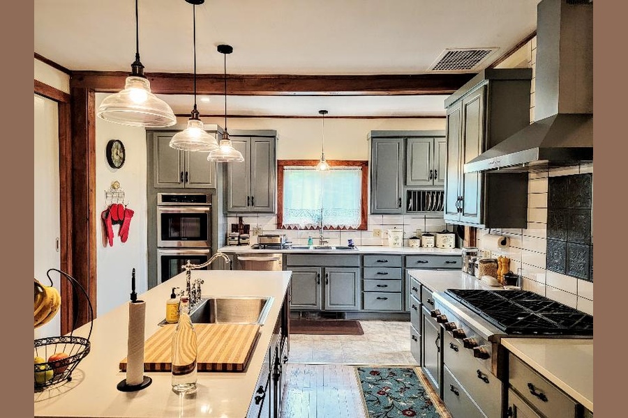 Guilford Inn is a Bed and Breakfast For Sale in Guilford, Maine